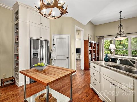 49 Peninsula Dr, Mill Spring, NC 28756 photo 13