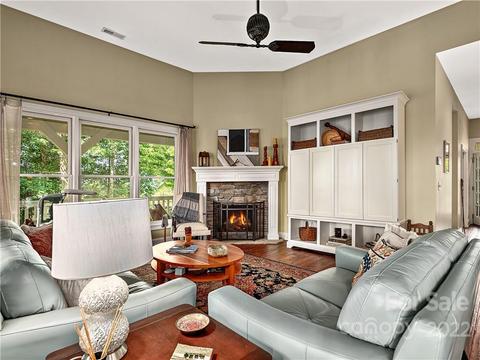 49 Peninsula Dr, Mill Spring, NC 28756 photo 7
