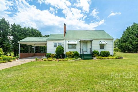 3053 E Maiden Rd, Maiden, NC 28650 photo 1