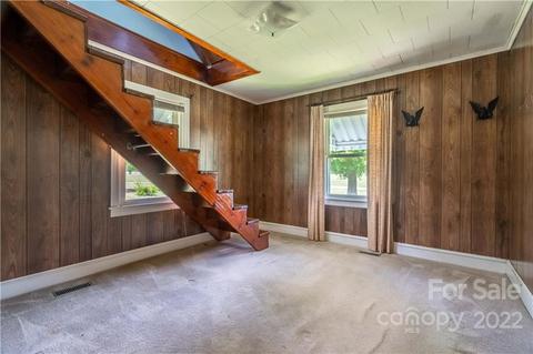 3053 E Maiden Rd, Maiden, NC 28650 photo 13