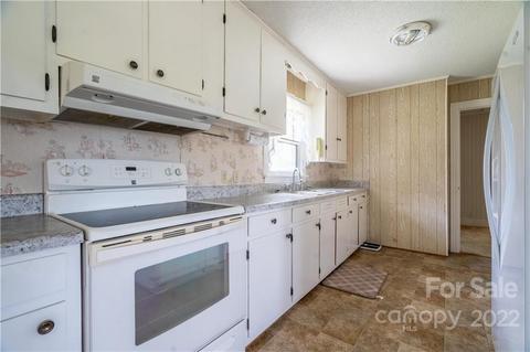 3053 E Maiden Rd, Maiden, NC 28650 photo 5