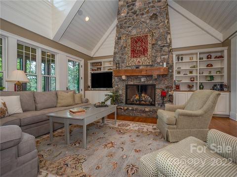 601 Chestertown Dr, Mill Spring, NC 28756 photo 8