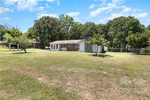 1938 Dolphin Rd, Lancaster, SC 29720 photo 3