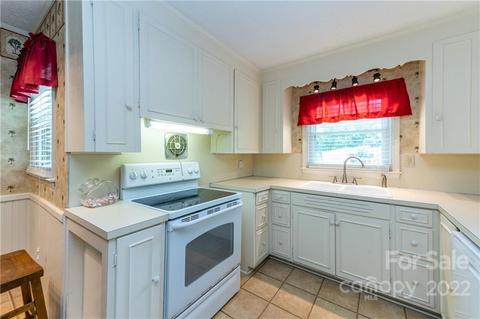 408 Edgewood Ct, Lancaster, SC 29720 photo 11