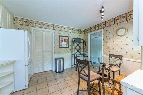 408 Edgewood Ct, Lancaster, SC 29720 photo 14