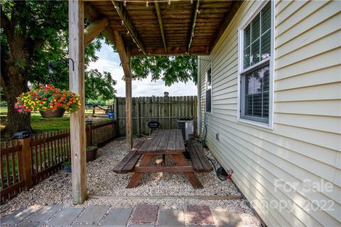 161 Eagle Mills Rd, Harmony, NC 28634 photo 32