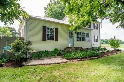 161 Eagle Mills Rd, Harmony, NC 28634 photo 3