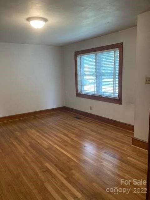 314 9th St, Conover, NC 28613 photo 8