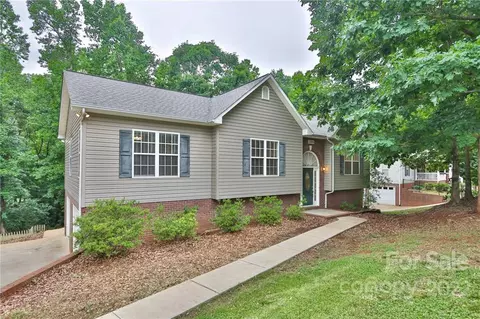 2326 39th Avenue Ne Ct NE, Hickory, NC 28601