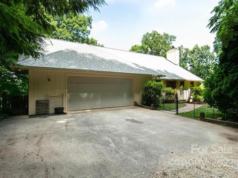 160 Turn Again Ln, Tryon, NC 28782 photo 3