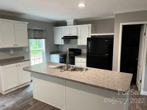 4181 Maple Trl, Morganton, NC 28655 photo 5