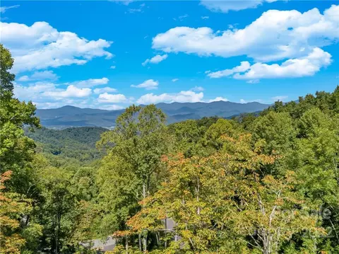 297 High Hickory 33 Trl #33, Swannanoa, NC 28778