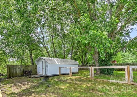 199 Brookside Dr, Canton, NC 28716 photo 21
