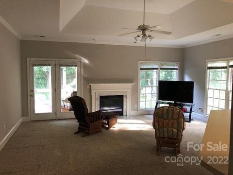 8223 Forest Shadow Cir, Cornelius, NC 28031 photo 4