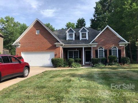 8223 Forest Shadow Cir, Cornelius, NC 28031 photo 1