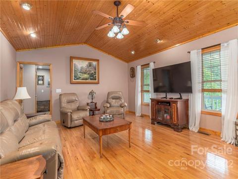 224 Drifter Dr, Clyde, NC 28721 photo 5