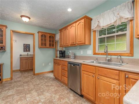 224 Drifter Dr, Clyde, NC 28721 photo 7
