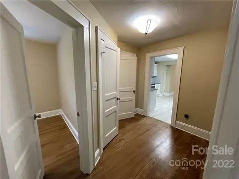 2146 3rd Se Ave SE, Hickory, NC 28601 photo 24