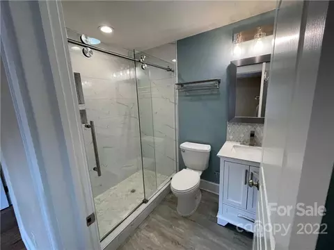 2146 3rd Se Ave SE, Hickory, NC 28601 photo 16