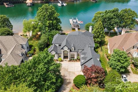 18805 Halyard Pointe Ln, Cornelius, NC 28031