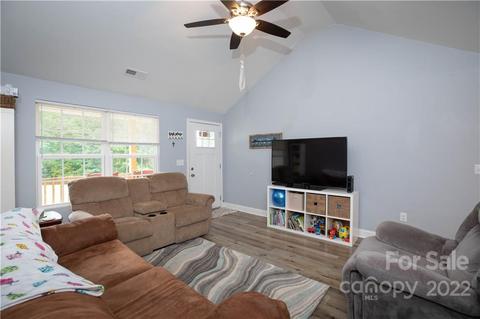 2993 Greenleaf Rd, Clover, SC 29710 photo 4