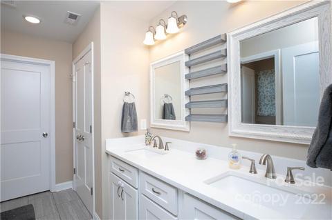 2993 Greenleaf Rd, Clover, SC 29710 photo 12