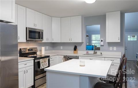 2993 Greenleaf Rd, Clover, SC 29710 photo 9