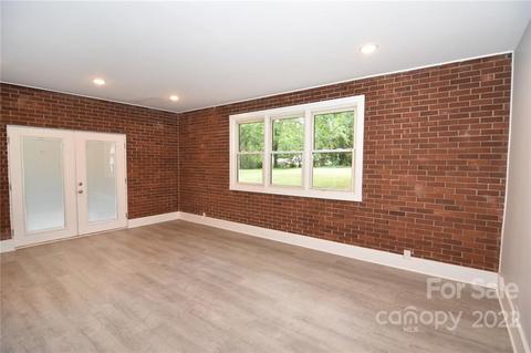 116 10th St SW, Conover, NC 28613 photo 14