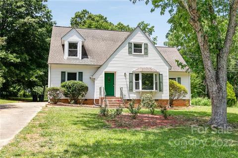 1318 Crescent St, Monroe, NC 28112 photo 2