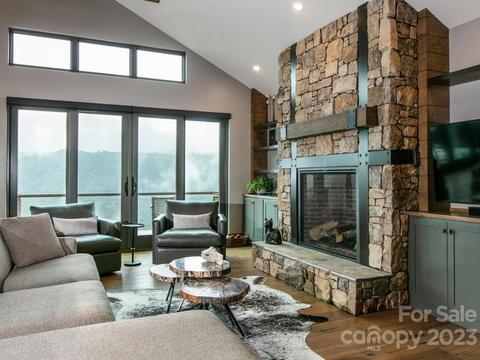 402 Red Fox Trl, Marshall, NC 28753 photo 12