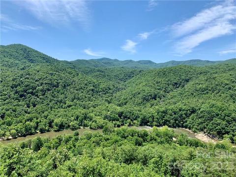 402 Red Fox Trl, Marshall, NC 28753 photo 2