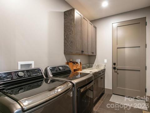 402 Red Fox Trl, Marshall, NC 28753 photo 24