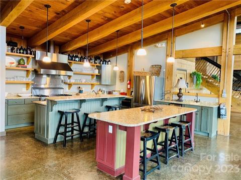 402 Red Fox Trl, Marshall, NC 28753 photo 40