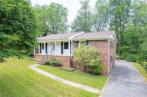 28 Danielwood Ct, Clyde, NC 28721 photo 2