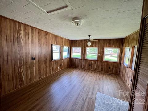 1075 E New Hope Rd, Flat Rock, NC 28731 photo 12
