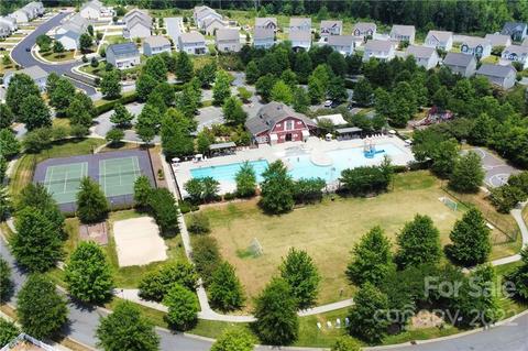 3307 Streamside Dr, Davidson, NC 28036 photo 38