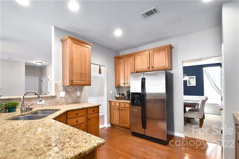 3307 Streamside Dr, Davidson, NC 28036 photo 7