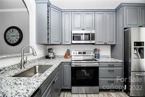 703 Shellstone Pl, Fort Mill, SC 29708 photo 3