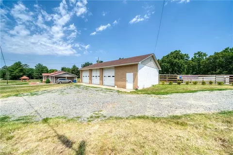 8681 Mauney Rd, Mount Pleasant, NC 28124 photo 34