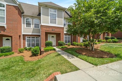 917 Central Park Cir, Davidson, NC 28036 photo 1