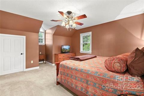 2433 Birdie Ln, Conover, NC 28613 photo 38