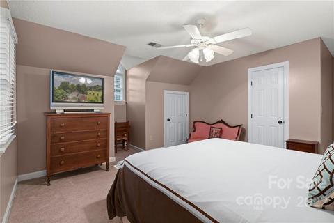 2433 Birdie Ln, Conover, NC 28613 photo 43