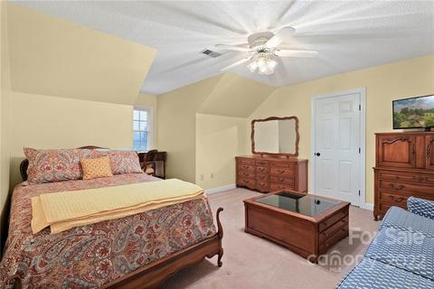 2433 Birdie Ln, Conover, NC 28613 photo 44