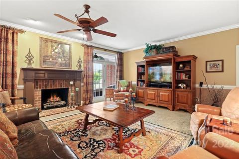2433 Birdie Ln, Conover, NC 28613 photo 30