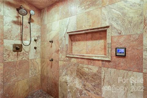 2433 Birdie Ln, Conover, NC 28613 photo 17
