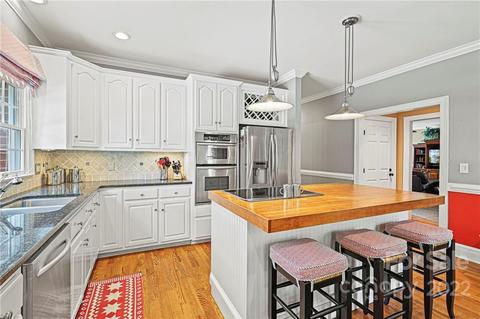 2433 Birdie Ln, Conover, NC 28613 photo 23