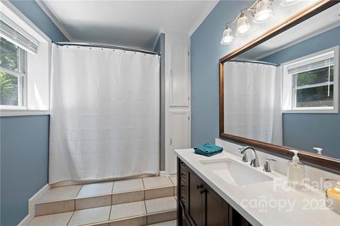 995 Dickinson Dr, Clyde, NC 28721 photo 30