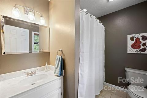 995 Dickinson Dr, Clyde, NC 28721 photo 17