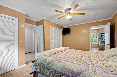 995 Dickinson Dr, Clyde, NC 28721 photo 19