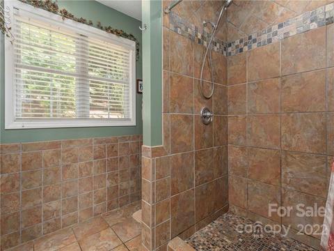 31 Mopar Ln, Clyde, NC 28721 photo 18